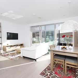 Stunning 1 Bedroom In Central Apartment London